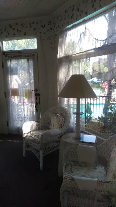Pepperwood Mobile Home Park (Senior) Picture 9