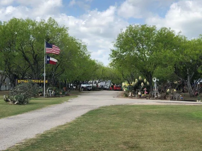 Cactus Country RV Park Picture 3