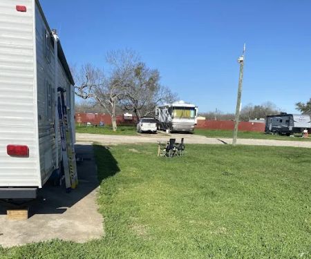 Rustic Oaks Park
