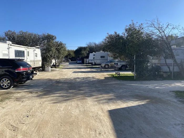 Toepperwein City View RV Park Picture 10
