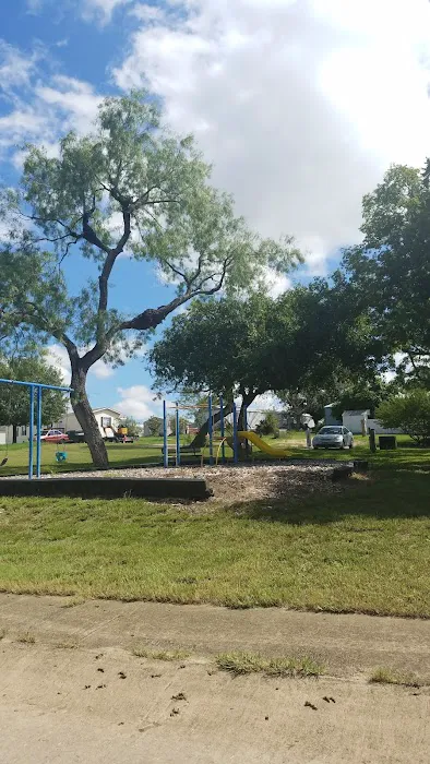 Pecan Grove Picture 10
