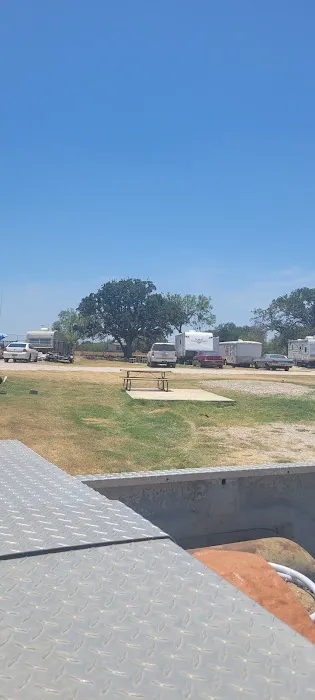 Windmill Heights RV Park Picture 5