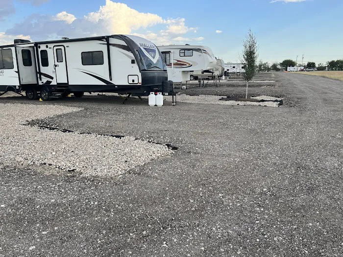 Stork RV Park Picture 7