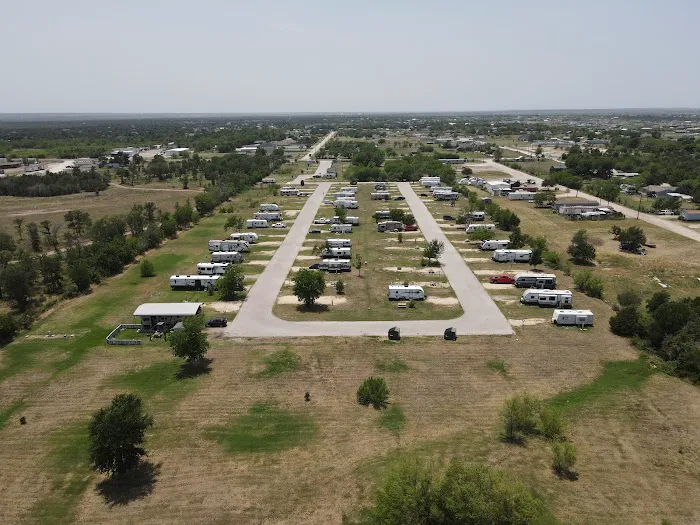Wisteria RV Park Picture 3