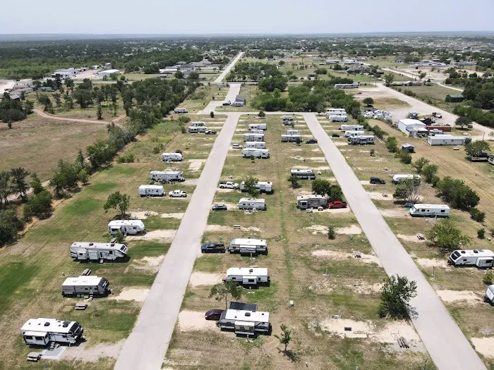 Wisteria RV Park Picture 9
