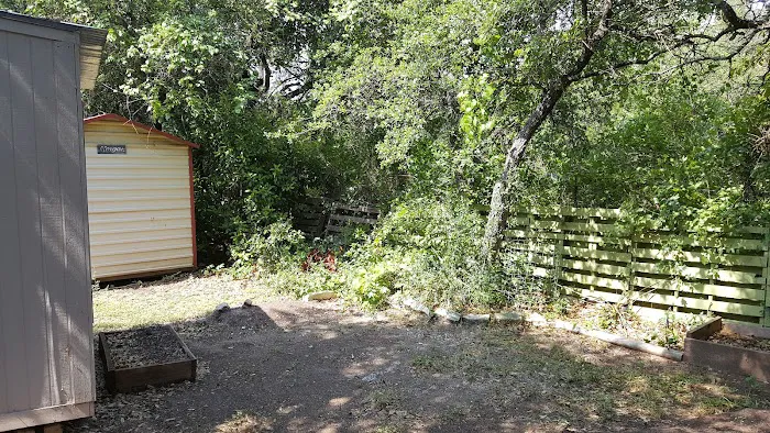 Lake Travis Inn & RV Park Picture 5