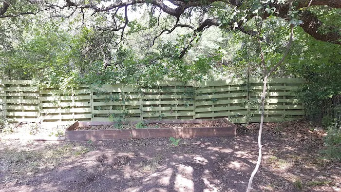 Lake Travis Inn & RV Park Picture 10