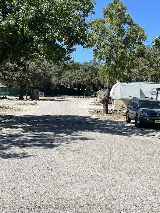Lakeside RV Park Picture 2