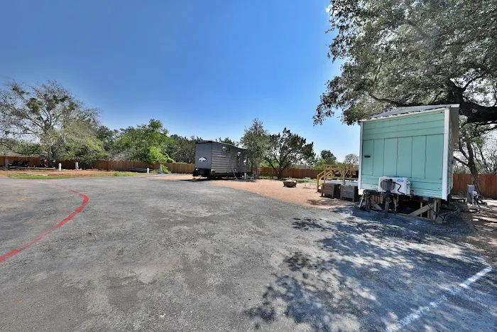 Lakeside RV Park Picture 2
