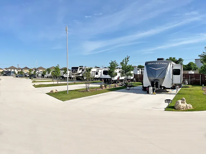 Meadow Lane RV Park Picture 3