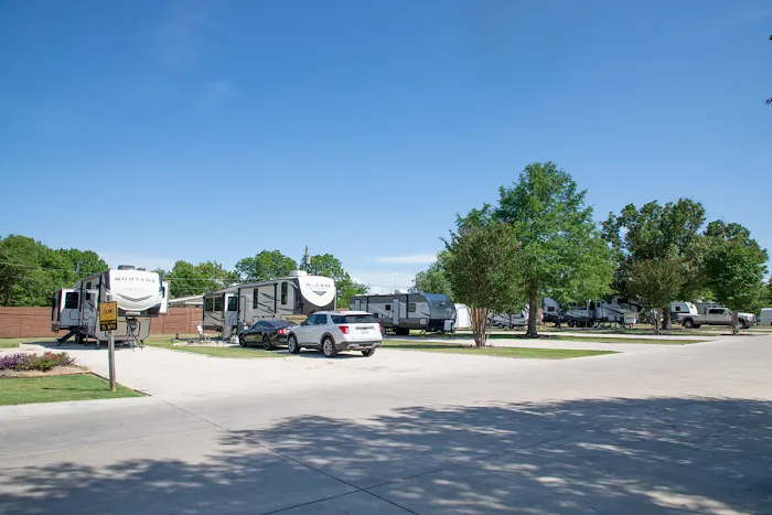 Austin RV Park Picture 3
