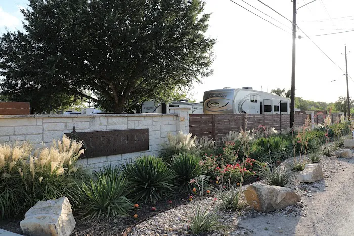 Austin RV Park Picture 4