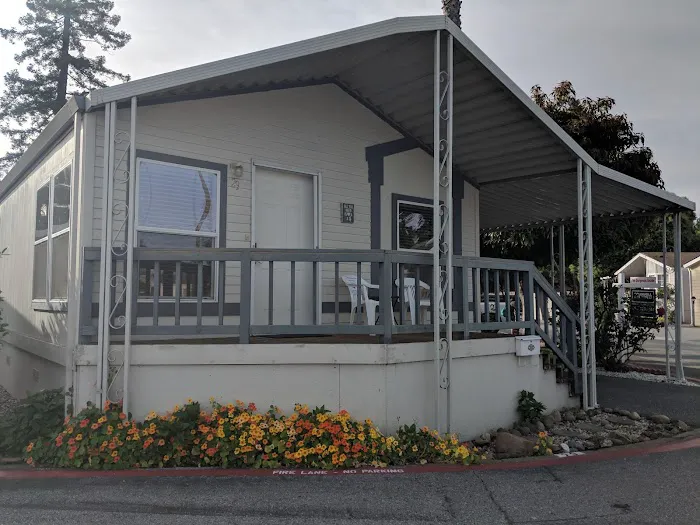 Moffett Mobilehome Park Picture 3