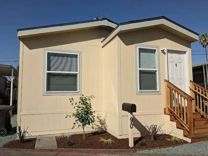 Moffett Mobilehome Park Picture 7