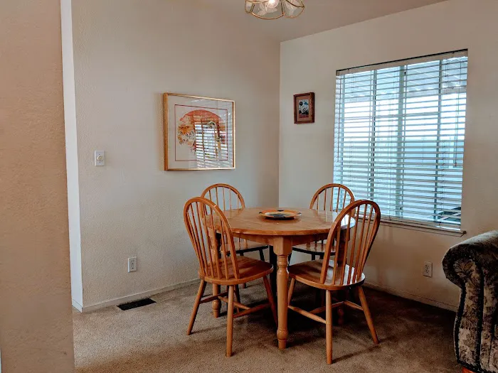 Moorpark Mobile Homes Picture 4