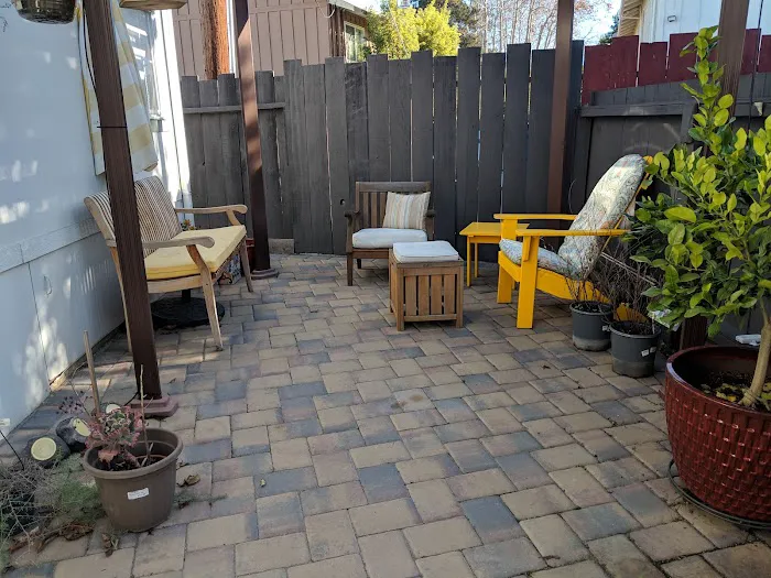 New Frontier Mobile Home Park Picture 8