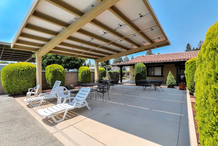 Sunset Estates Mobile Home Park Picture 6