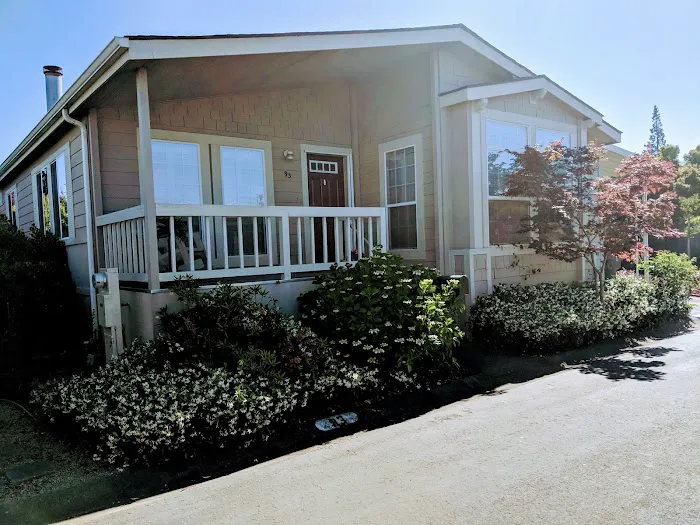 Sunset Estates Mobile Home Park Picture 7
