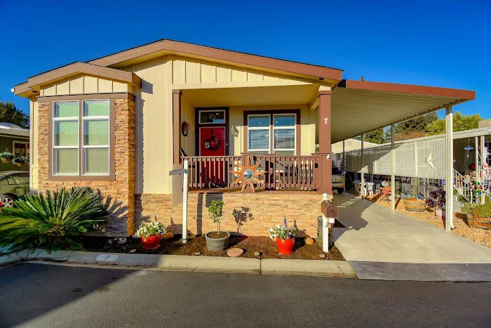 Sunset Estates Mobile Home Park Picture 9