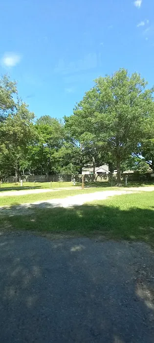 Snowdale Park Picture 2