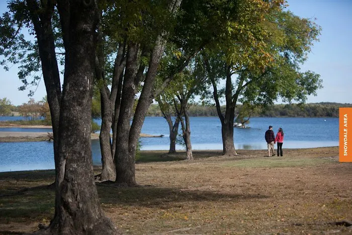 Snowdale Park Picture 3