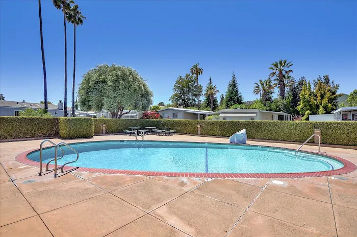 El Dorado Mobile Home Park Picture 3