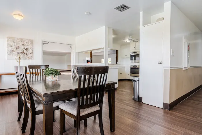 Southlake Mobile Home Community Picture 2