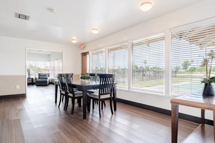 Southlake Mobile Home Community Picture 6