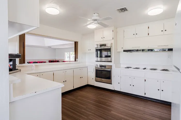 Southlake Mobile Home Community Picture 5