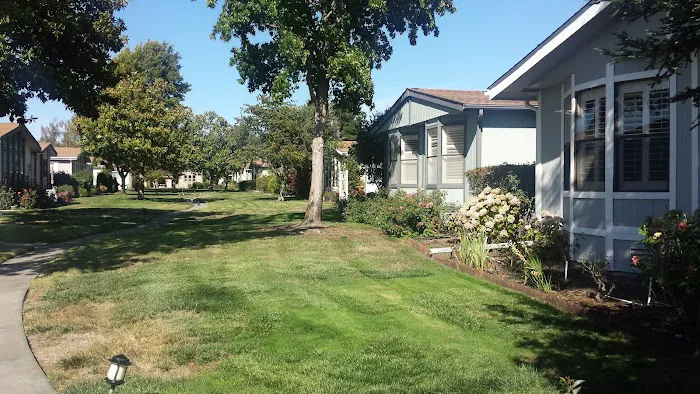 Royal Oaks Picture 1