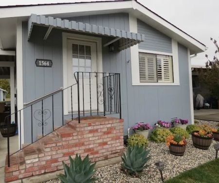 Royal Oaks Senior Mobile Home
