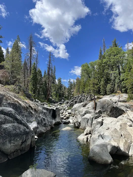 Dinkey Creek Campground Picture 2