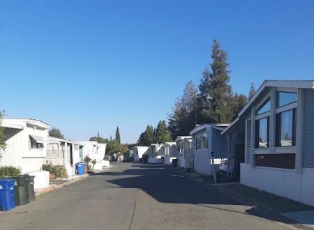 Adobe Mobil Lodge