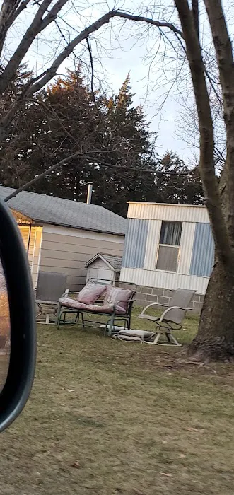 Meadowbrook Mobile Home Park Picture 8