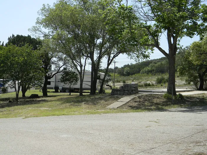 Cove RV Park Picture 5