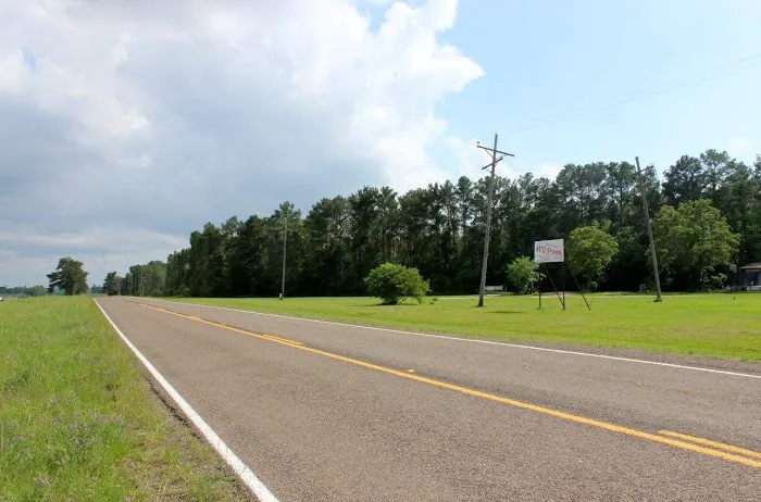 New Waverly RV Park Picture 1