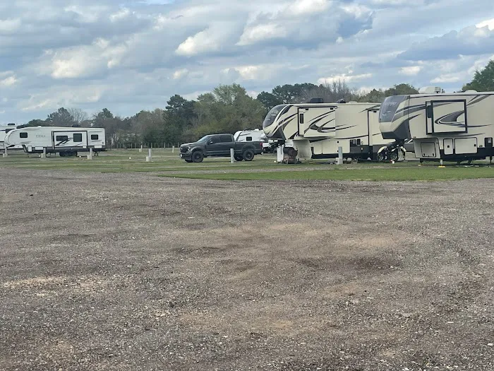 Pure Country Rv Park Picture 2