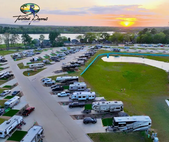 Twisted Parrot Luxury RV Resort Picture 2