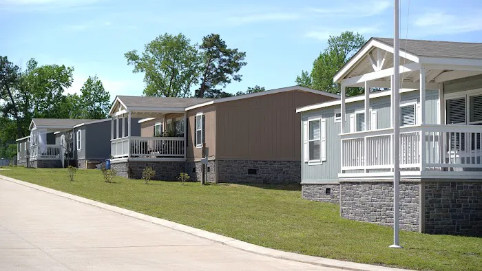 The Village at Lake Conroe | AmeriCasa Communities Picture 5