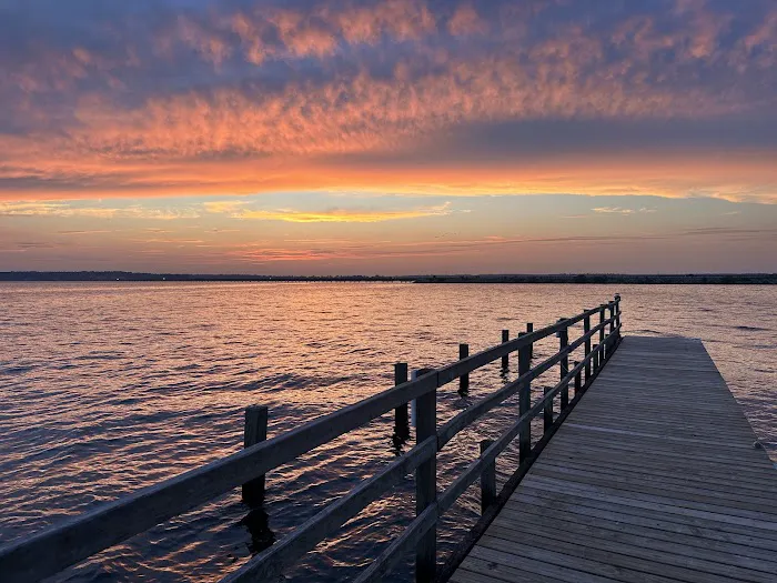Sunset Shores On Lake Conroe Picture 7