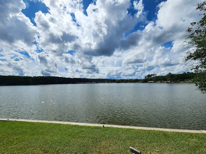 Lochness Marina & RV Park Picture 3