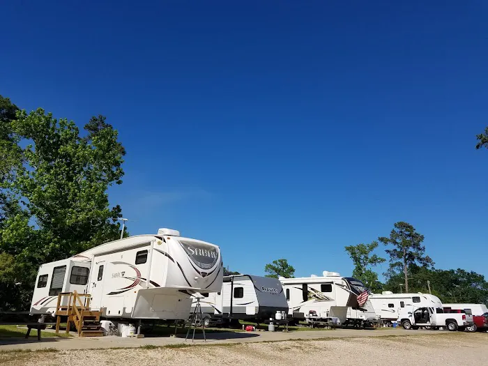 Lochness Marina & RV Park Picture 5
