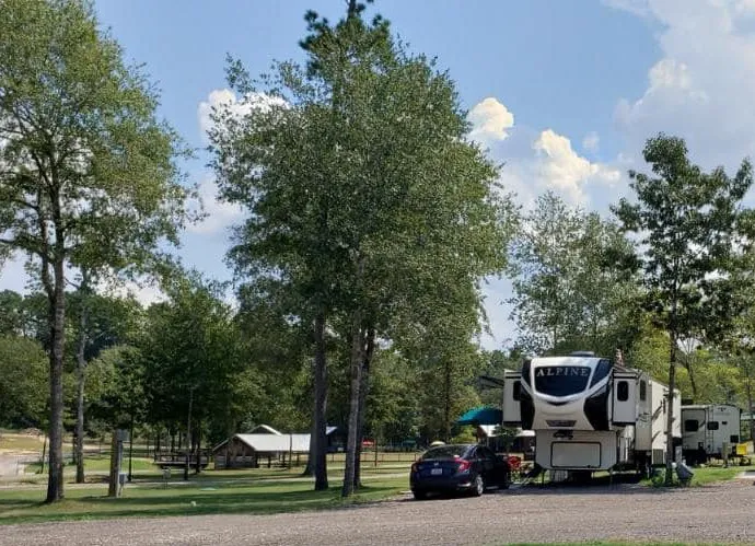7 Bridges RV Park Picture 4