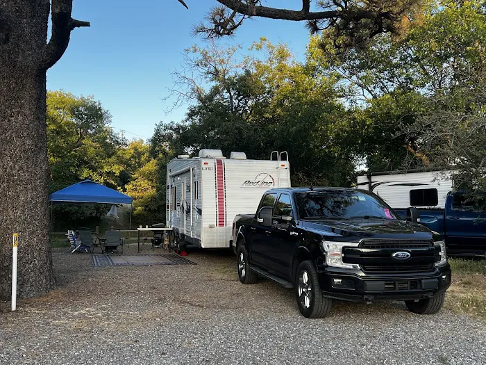 KQ Ranch RV Resort Picture 8