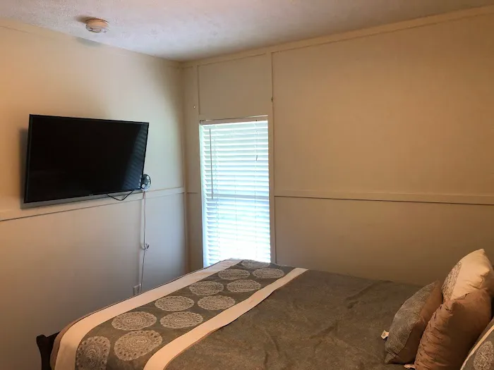 Willis RV Park and Extended Stay Cabins on Lake Conroe Picture 2