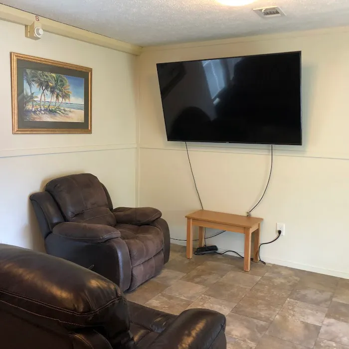 Willis RV Park and Extended Stay Cabins on Lake Conroe Picture 9