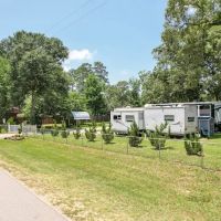 High and Dry RV Park ico
