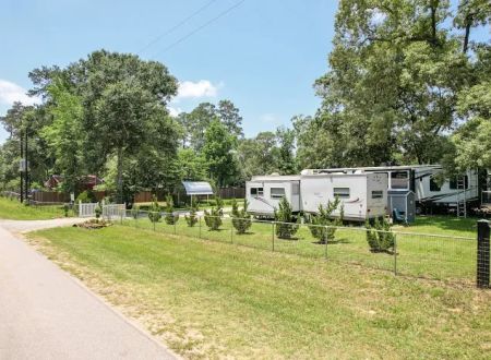High and Dry RV Park