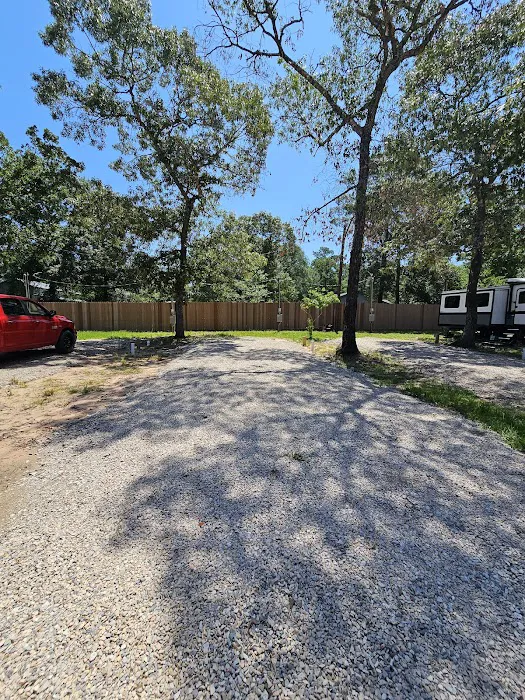 High and Dry RV Park Picture 5