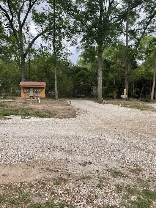 Sandy Hill RV Park Picture 4